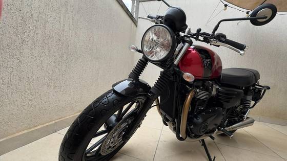TRIUMPH SPEED TWIN 900 